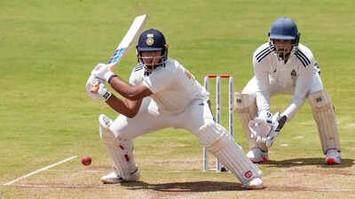 1789886381 duleep trophy semi final 1 day three